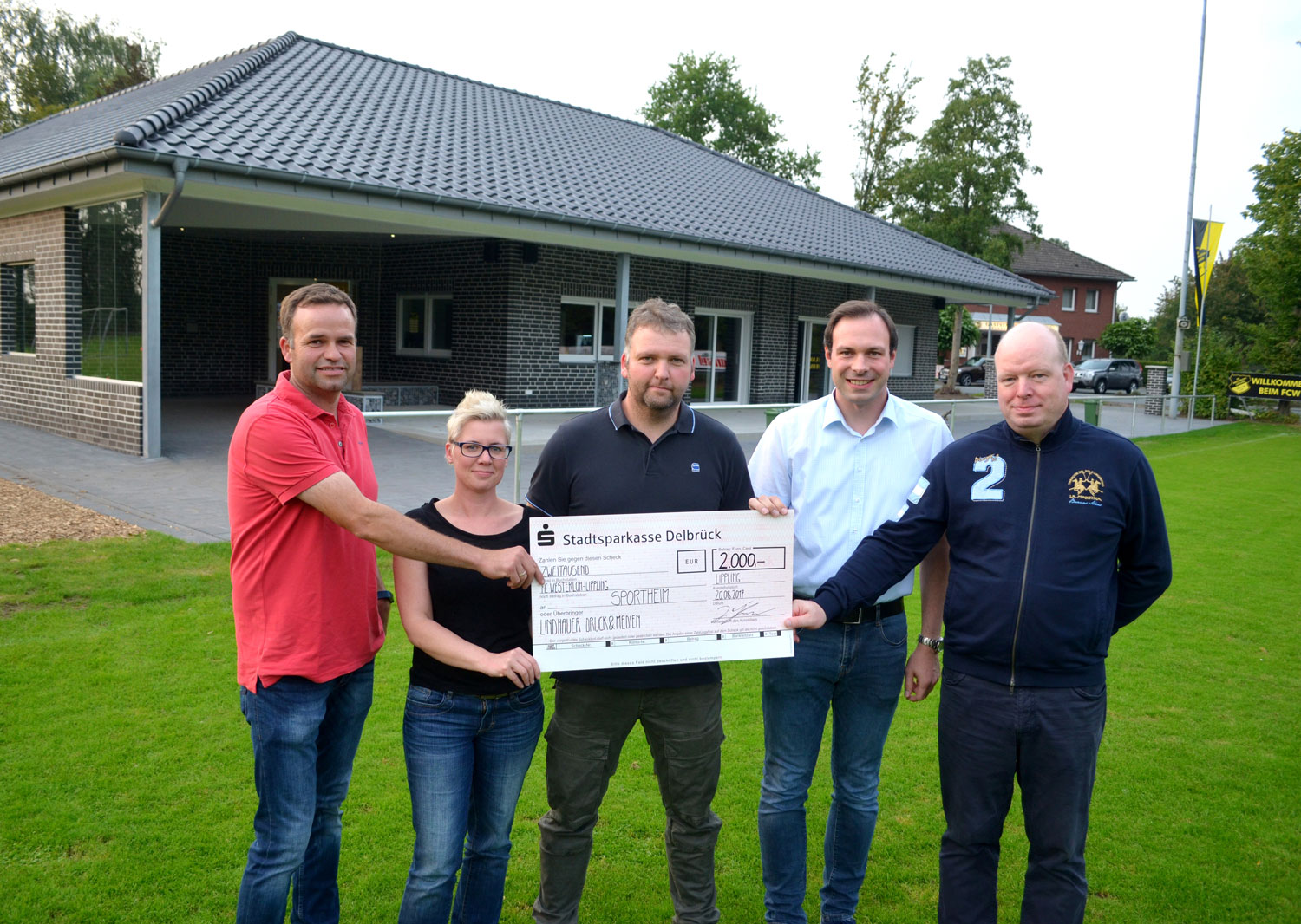 spende_fuer_sportheim_lippling_lindhauer_druck_medien_lippling_delbrueck_druckerei_paderborn